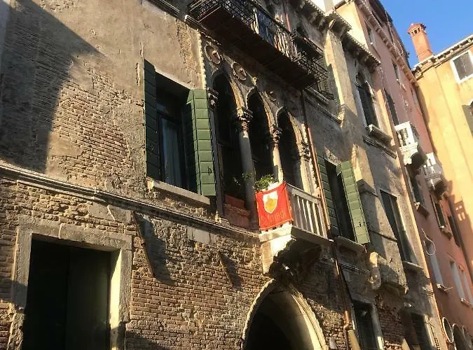 Ca' Amadi Bed & Breakfast 4*