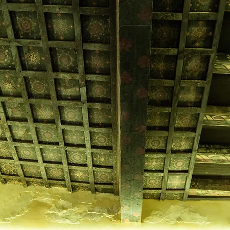 카 아마디 B&B 4*